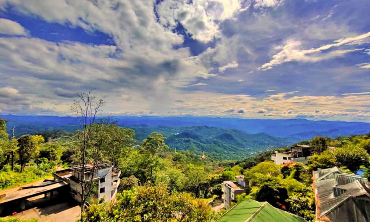 Red Castle Munnar Hotel ภายนอก รูปภาพ