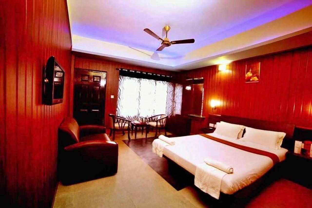 Red Castle Munnar Hotel ภายนอก รูปภาพ