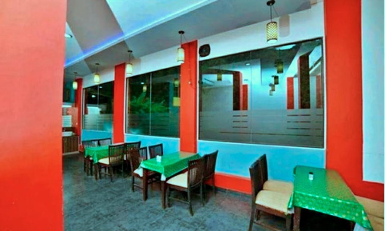 Red Castle Munnar Hotel ภายนอก รูปภาพ